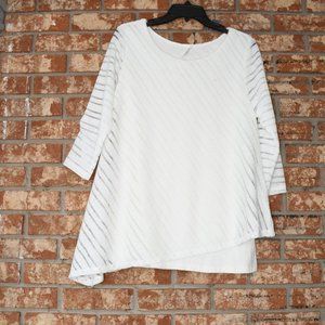 𝅺CUBISM White Top